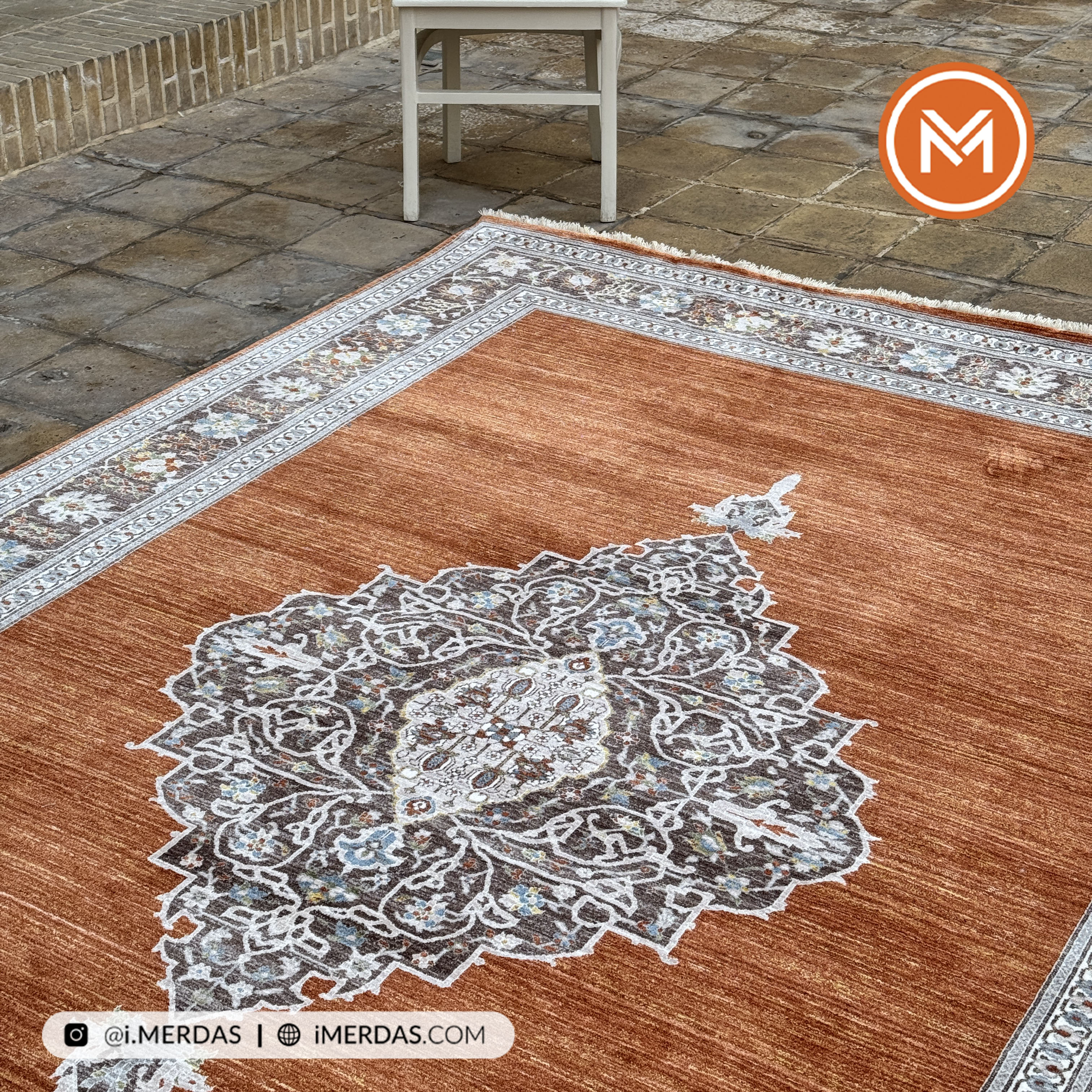 فرش وینتیج کد 76016 زمینه مسی